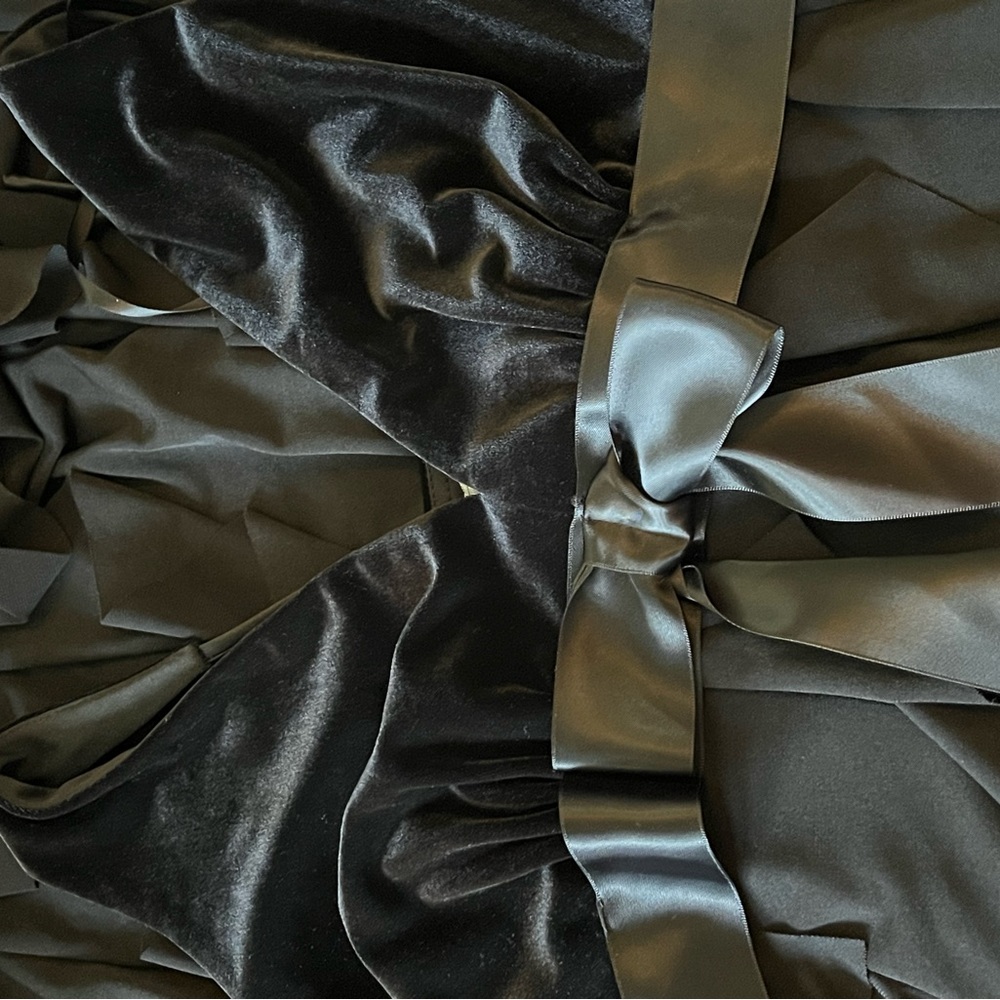Formal Black Dress Gown Pageant Bow Ruffle Velvet Satin NWT Pageant Party - Picture 3 of 11